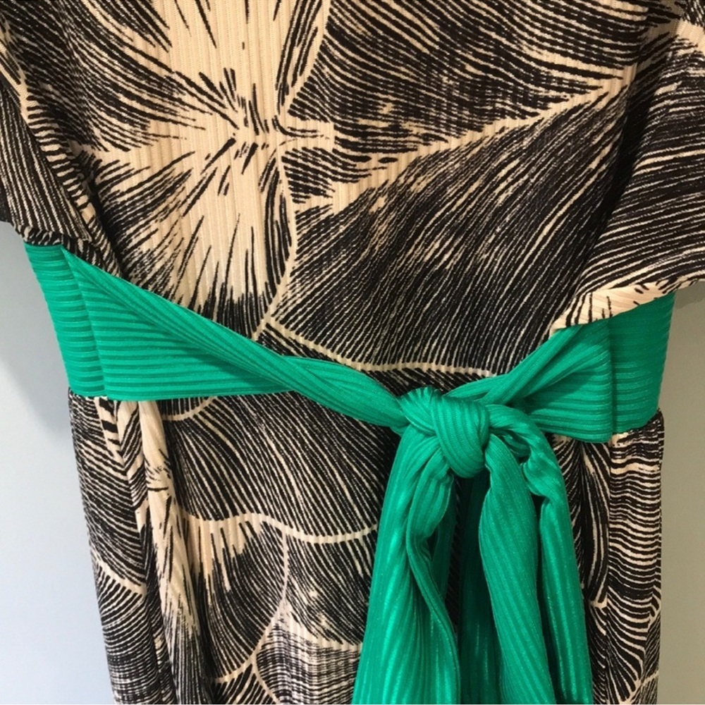 Anthropologie Maple 100% Silk Fan Leaf Print Midi Dress Green Tie Size Medium - Picture 4 of 9